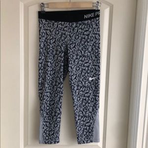 Nike Pro leggings